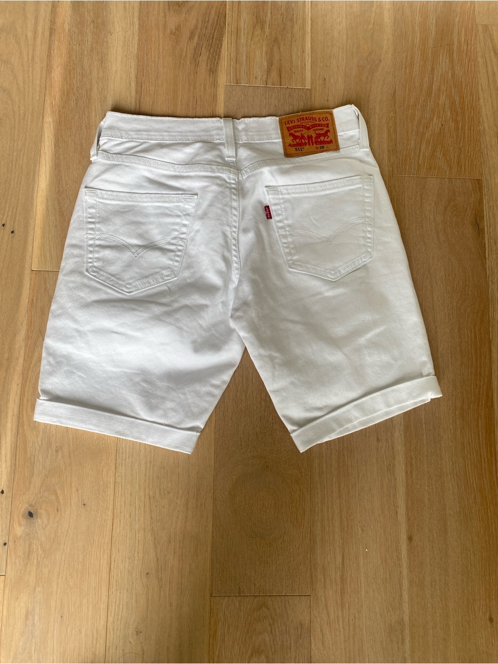 Levi's White Denim Jean Shorts size 28 - Picture 2 of 4